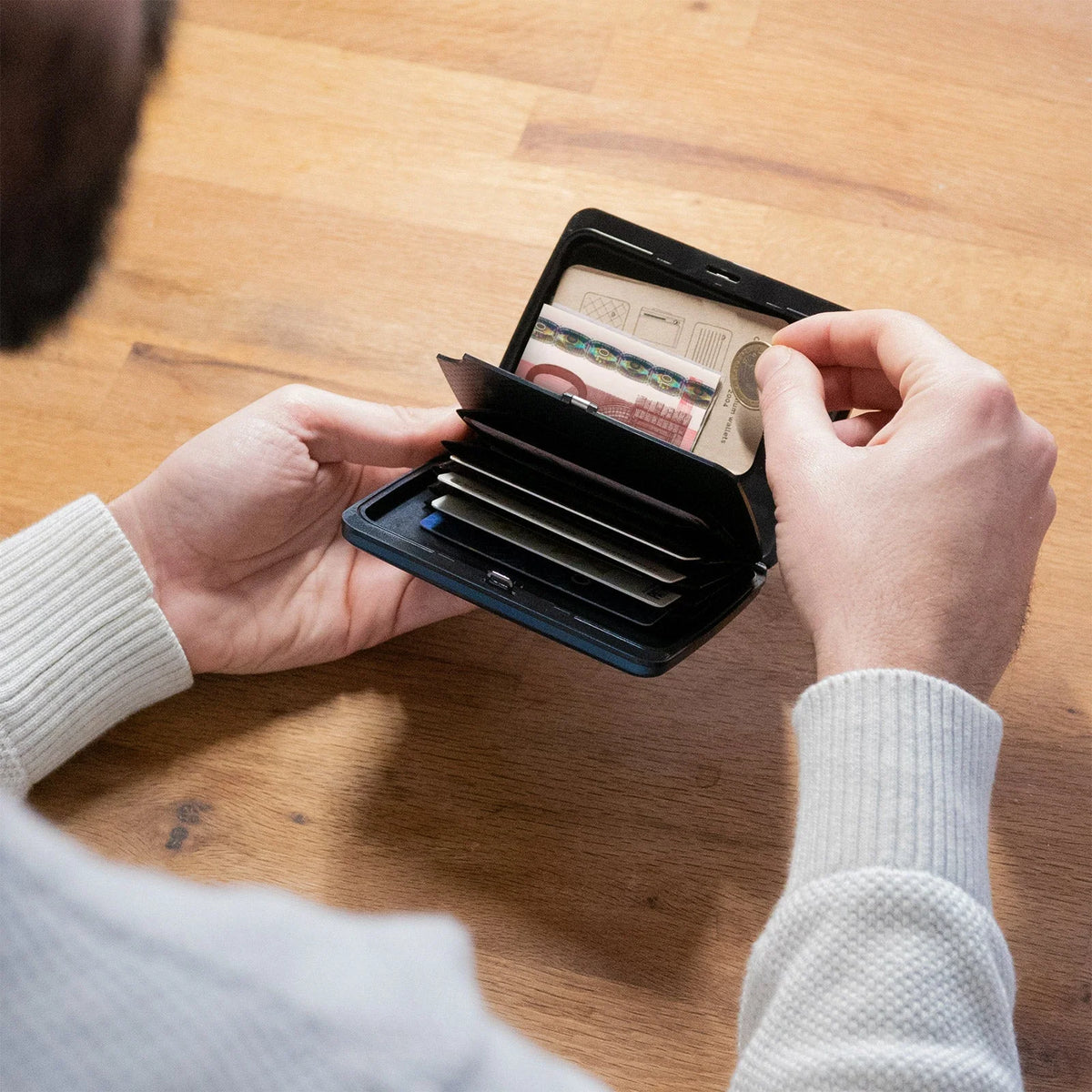 Portefeuille - RFID Smart Case V2 Platinium